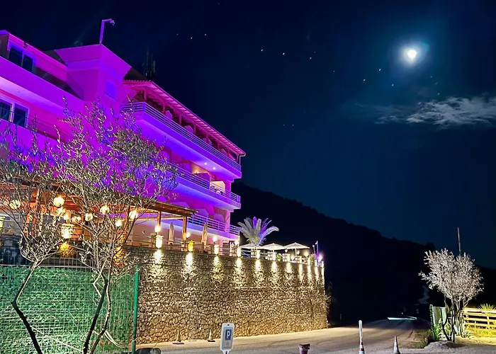 Karos Hotel Llaman